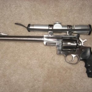 Super Redhawk .44 Magnum w/2x luepold scope
