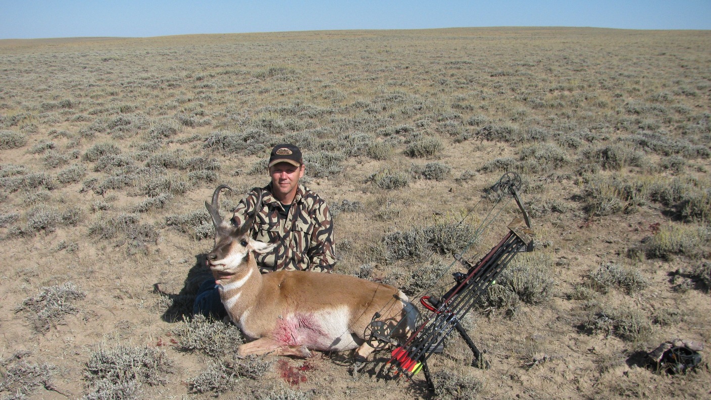 2009 06 Bow Pronghorn Buck small