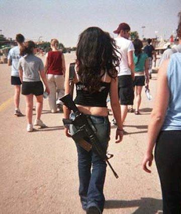 israeli girl carbine