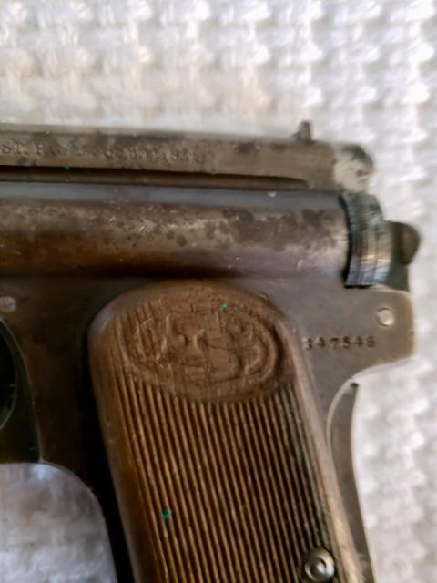 pistol pic 1